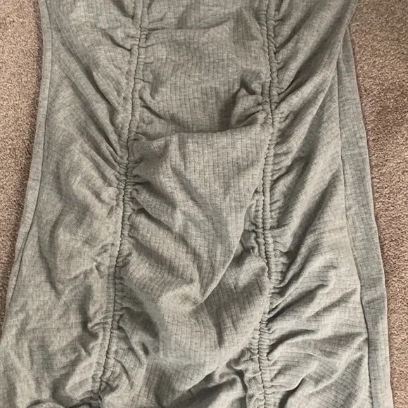 Light gray dress size 6 - Picture 2 of 3